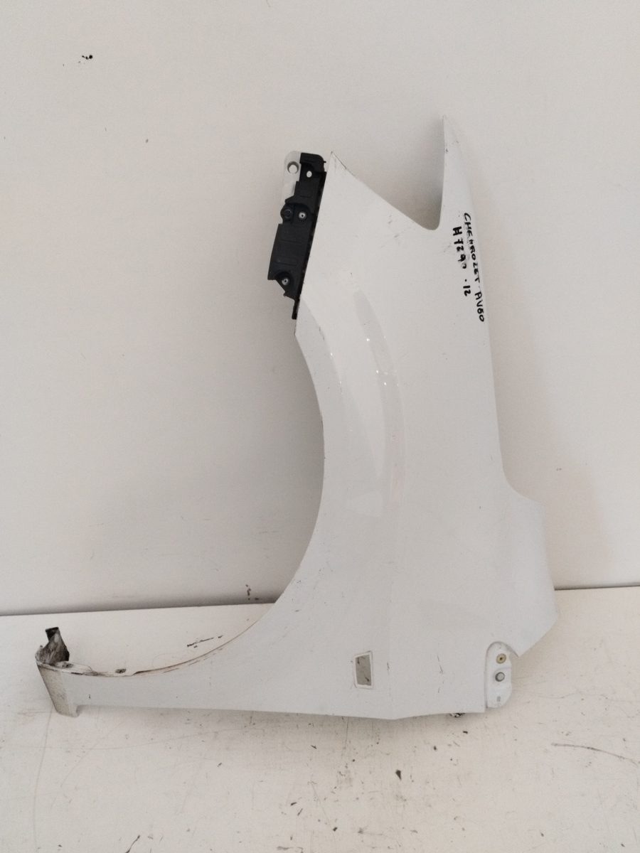 Guardabarro Delantero Izquierdo Chevrolet Sonic Hatchback 2011-2016