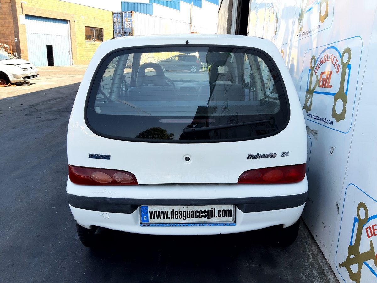 Fiat Seicento (187) del que se desmontó esta pieza