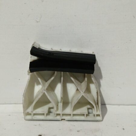 Guias De Vidrio Delantero Izquierdo Peugeot 208 2012-2019 Active 9673569880