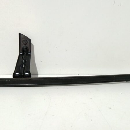 Guias De Vidrio Delantero Izquierdo Volkswagen Up! (121) 2011-2016