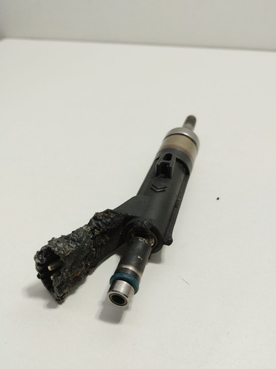 Inyector Citroën C3 2016-2023 Business 1.2L 60kW 9810335380