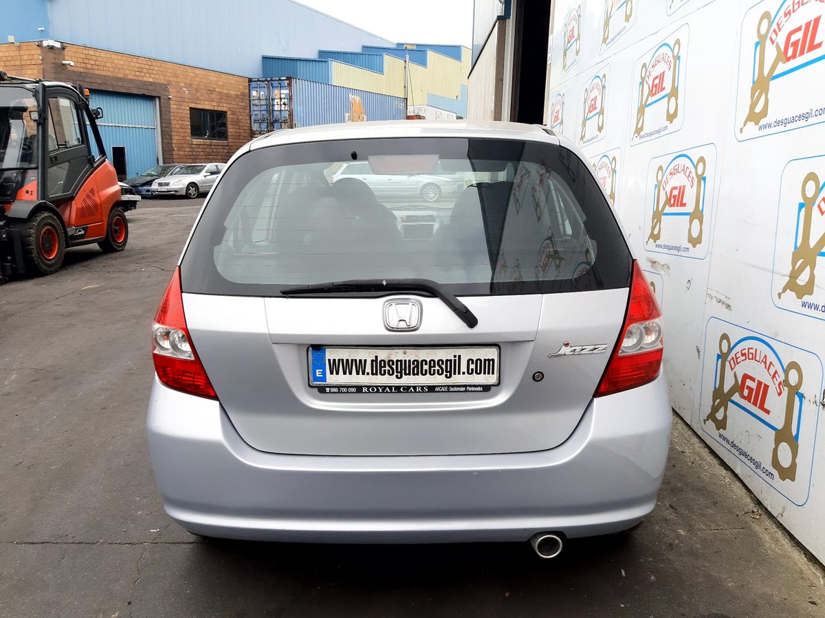 Honda Fit (GD1/5) del que se desmontó esta pieza