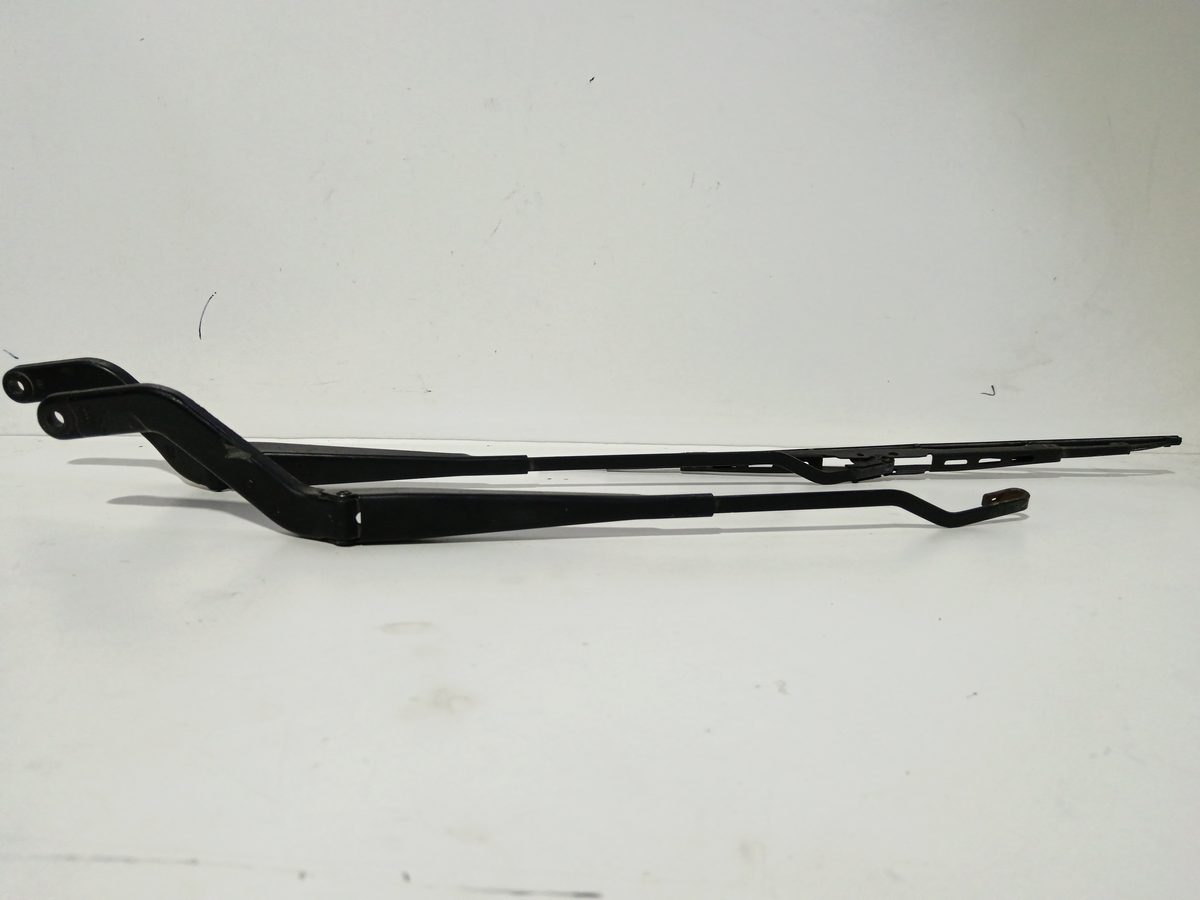 Juego de Brazos de Limpia Parabrisa Delanteros Peugeot 106 (S2) 1996-2004