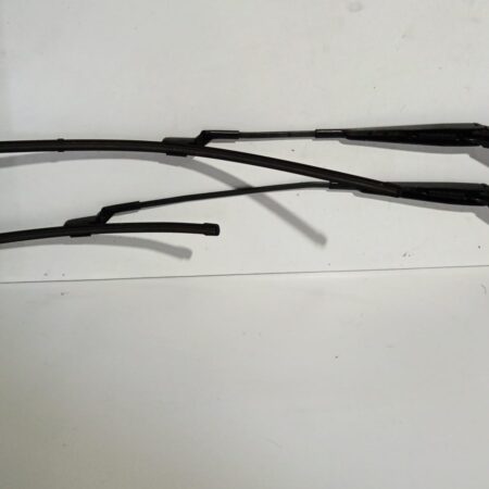 Juego De Brazos De Limpia Parabrisa Delanteros Volkswagen Up! (121) 2011-2016 1S1955409B