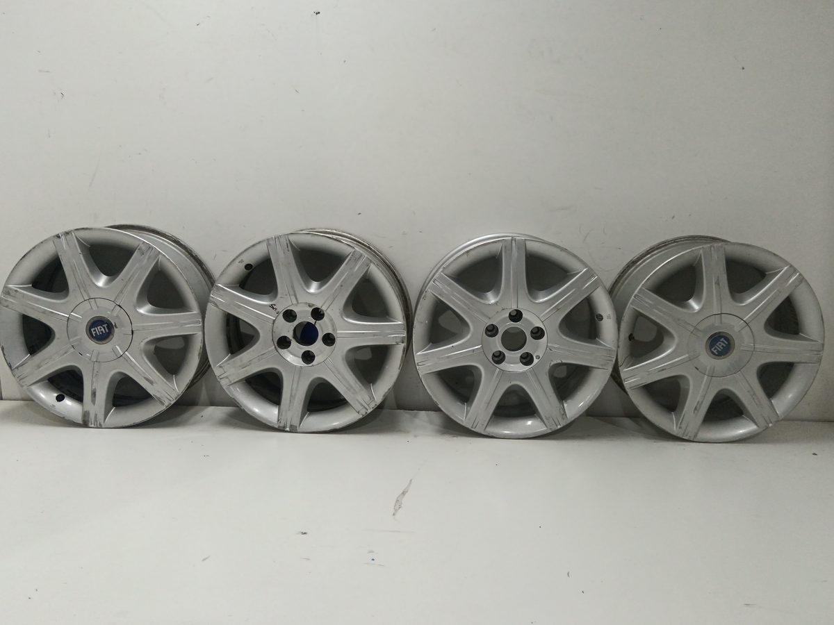 Juego De Llantas Fiat Croma (194) 2005-2010 51716271