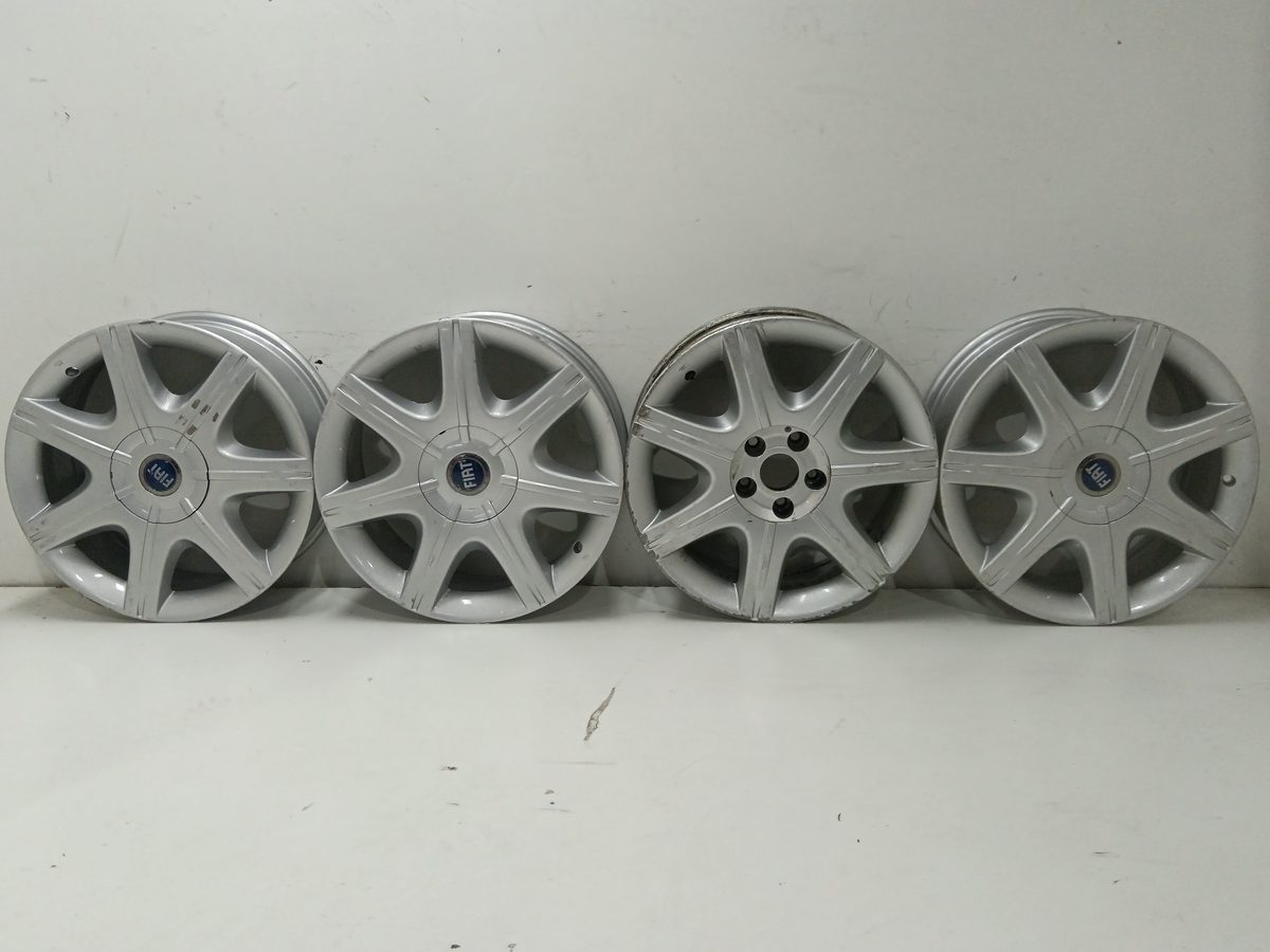 Juego De Llantas Fiat Croma (194) 2005-2010 Multijet Strip 51716271