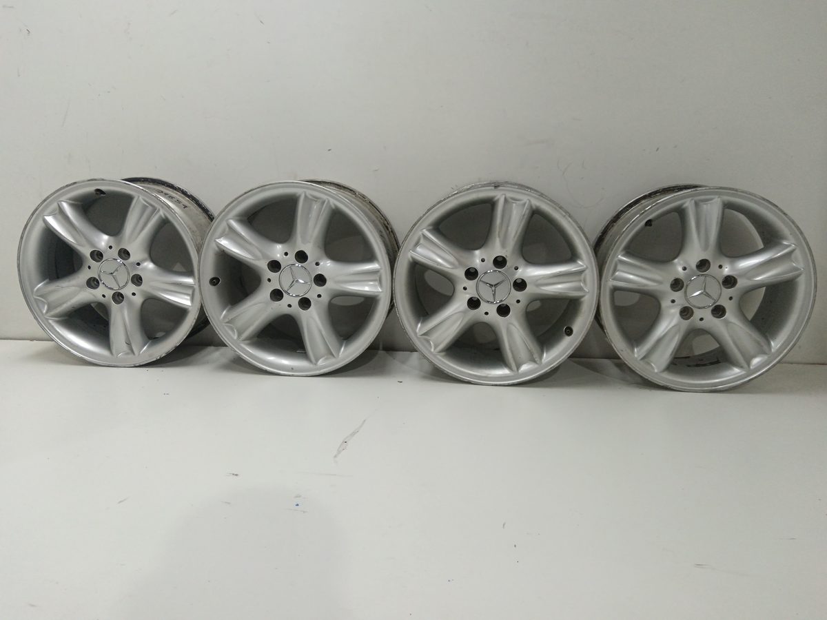 Juego De Llantas Mercedes-Benz Clase Clk (W209) Cabrio 2003-2009 2094011102