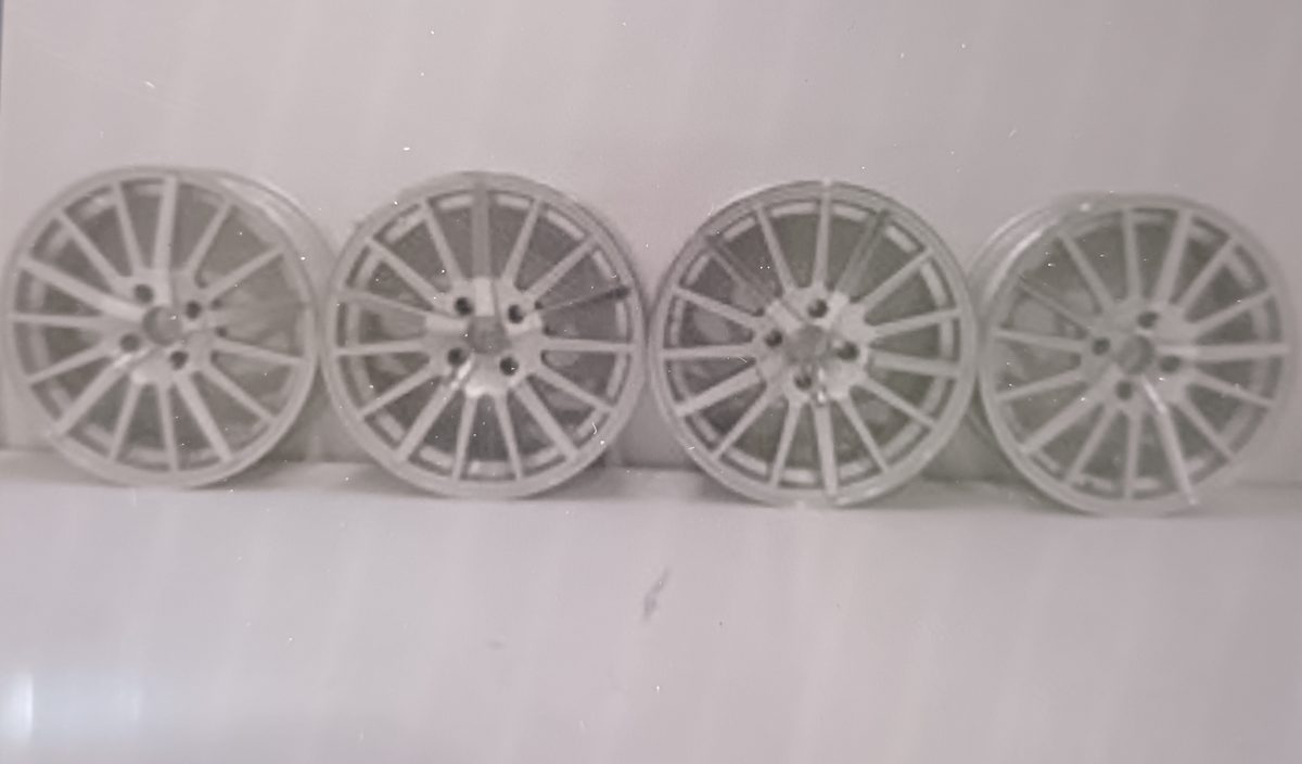 Juego De Llantas Nuevas Binno Nuevas llantas nuevas Binno17 LLANTAS 17 10507