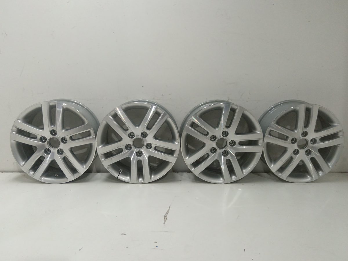 Juego De Llantas Volkswagen Golf Vi (5K1) 2008-2012 Advance BlueMotion 1K0601025BM