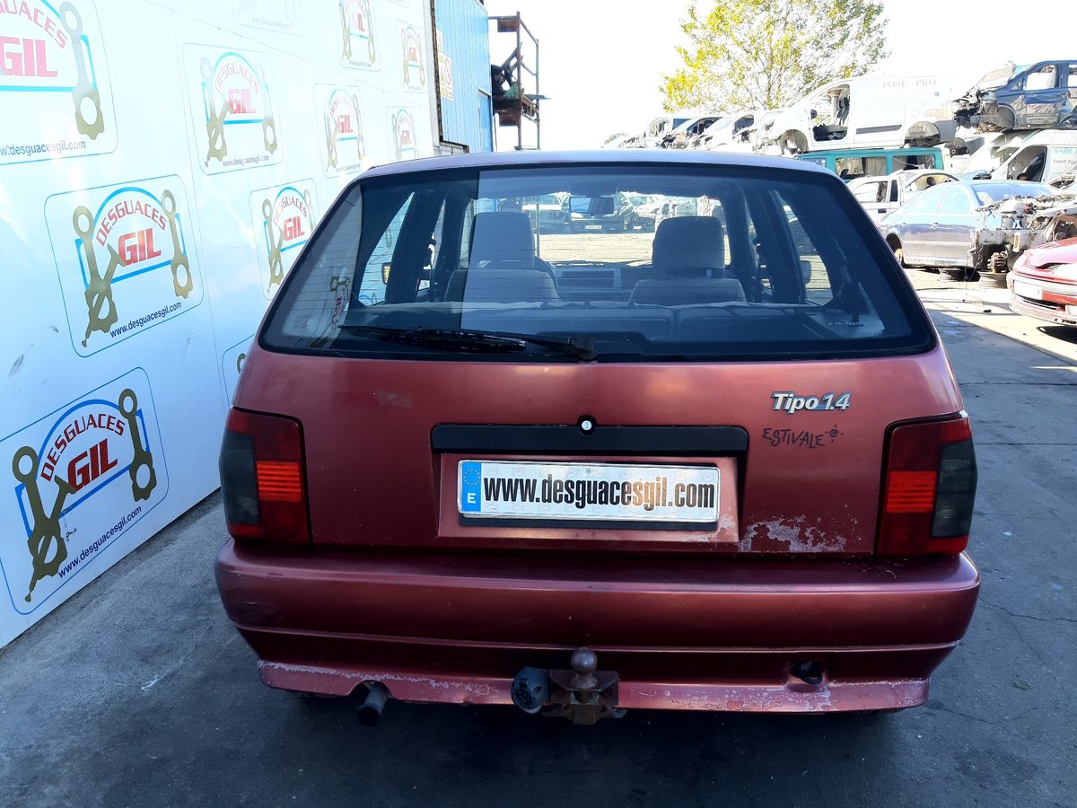 Fiat Tipo (160) del que se desmontó esta pieza