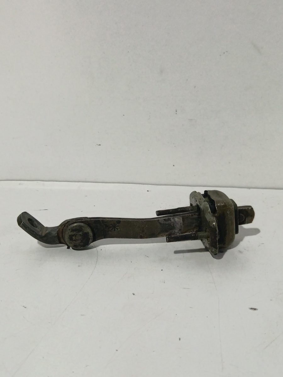 Limitador de Puerta Delantero Ford Fiesta (DX) 1999-2002