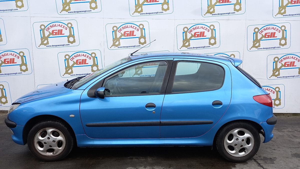 Peugeot 206 del que se desmontó esta pieza