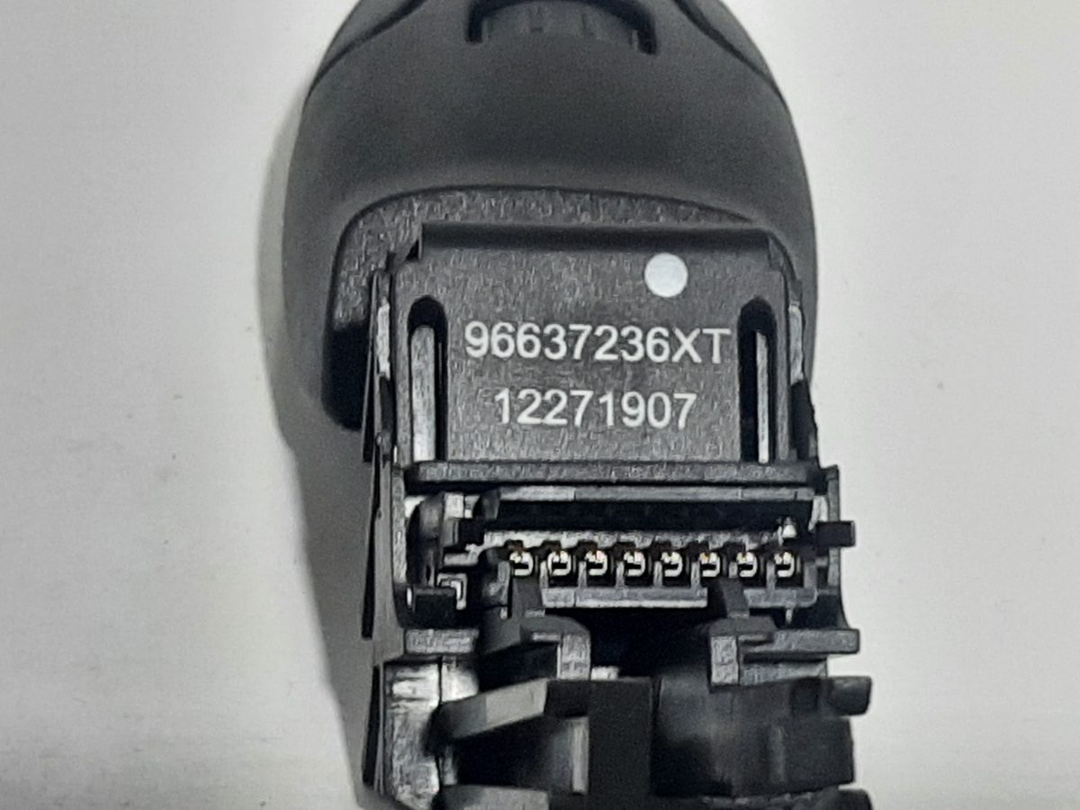Mando de Radio Peugeot 208 2012-2019