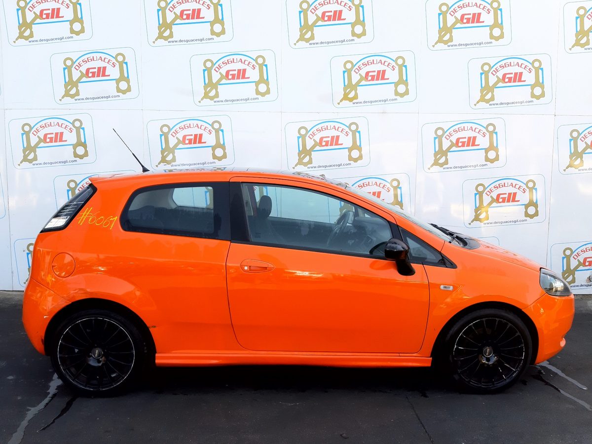 Fiat Grande Punto (199) del que se desmontó esta pieza