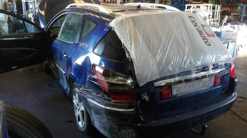 Peugeot 407 SW del que se desmontó esta pieza