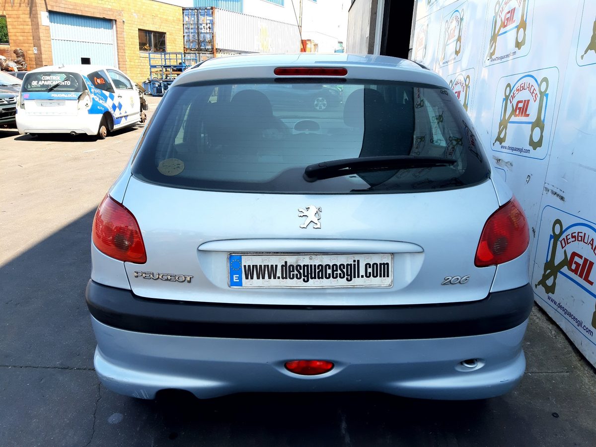 Peugeot 206 del que se desmontó esta pieza
