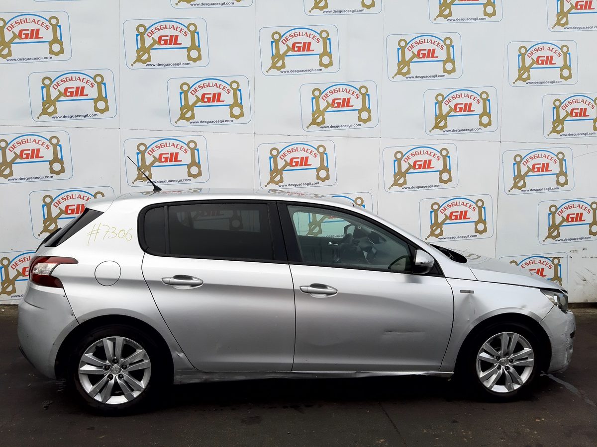 Peugeot 308 del que se desmontó esta pieza