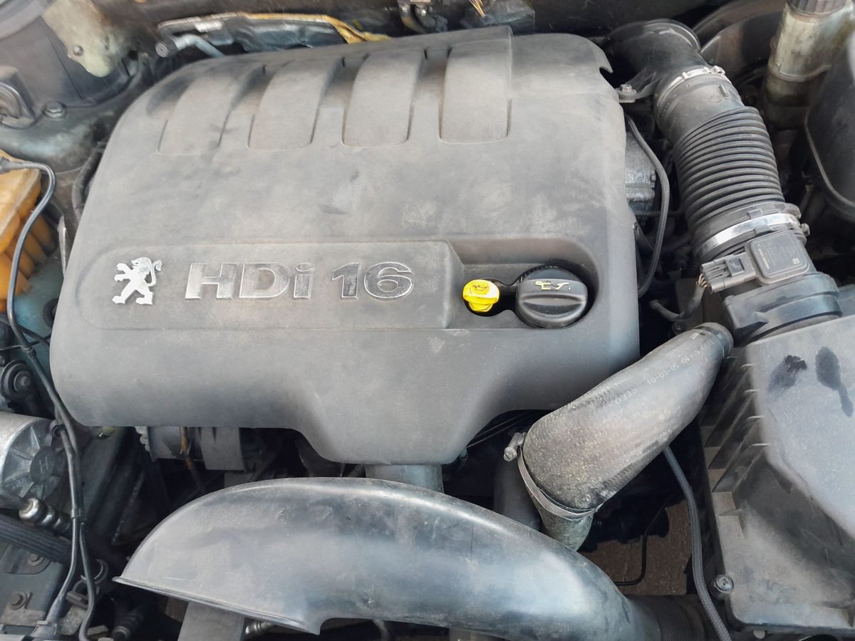 Peugeot 407 del que se desmontó esta pieza