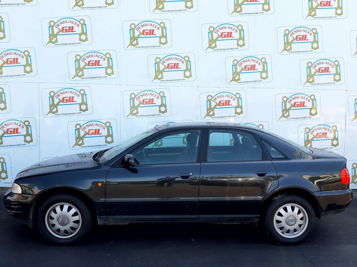 Audi A4 (B5) del que se desmontó esta pieza