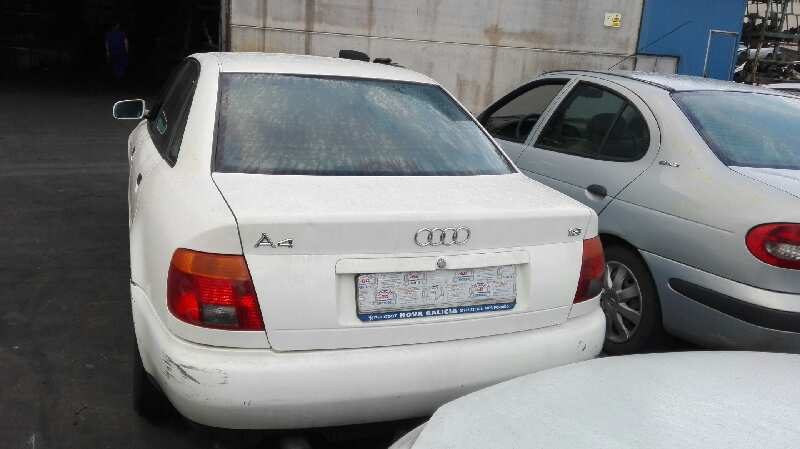 Audi A4 (B5) del que se desmontó esta pieza