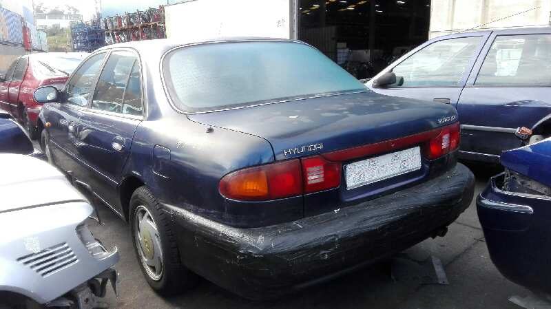 Hyundai Sonata (Y3) del que se desmontó esta pieza