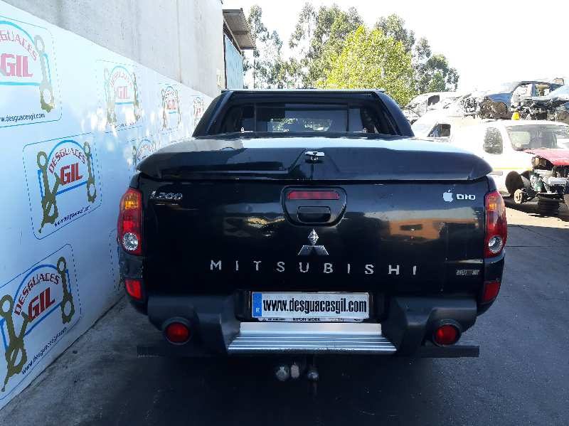 Mitsubishi L 200 (KA0/KB0) del que se desmontó esta pieza