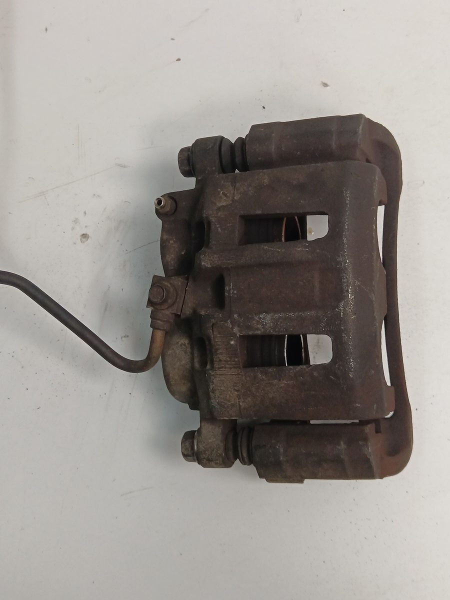 Mordaza De Freno Delantera Derecha Chevrolet Blazer (NEU) 1994-2001 4WD Lux Automático