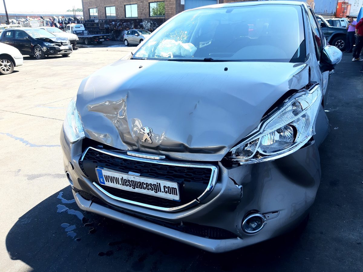 Peugeot 208 del que se desmontó esta pieza