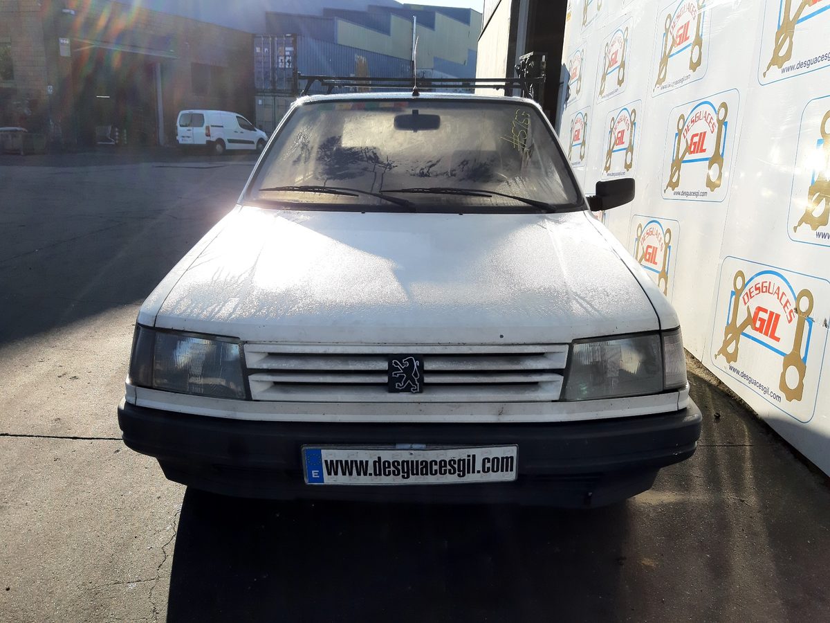 Peugeot 309 del que se desmontó esta pieza