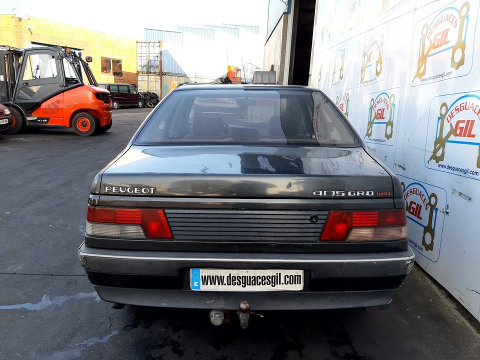 Peugeot 405 del que se desmontó esta pieza