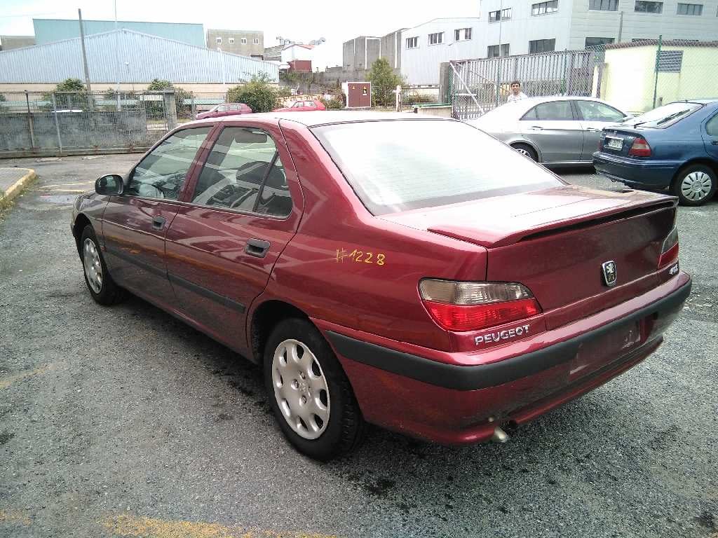 Peugeot 406 (S1/S2) del que se desmontó esta pieza