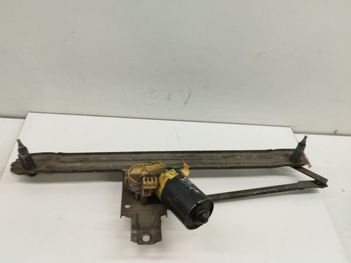 Motor Limpia Delantero Volkswagen Santana (327) desde 1981