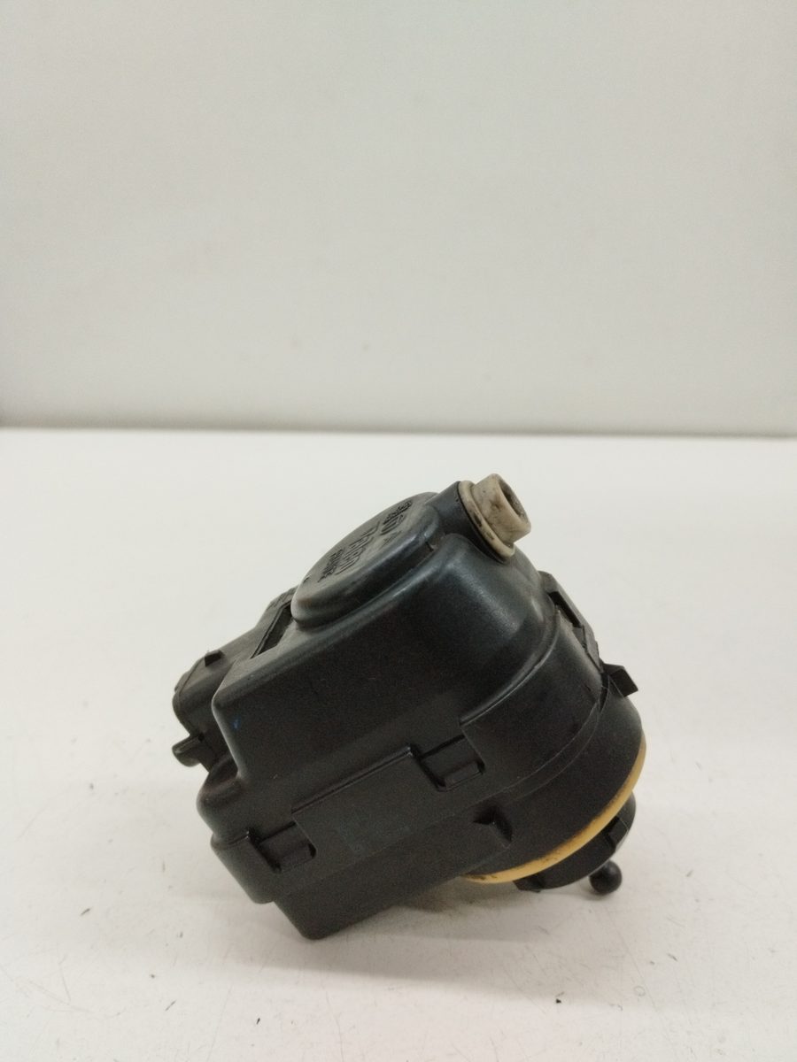 Motor Regulacion Faroles Peugeot 206 Berlina 1998-2010 XT 1.9L 51kW PA66GF30