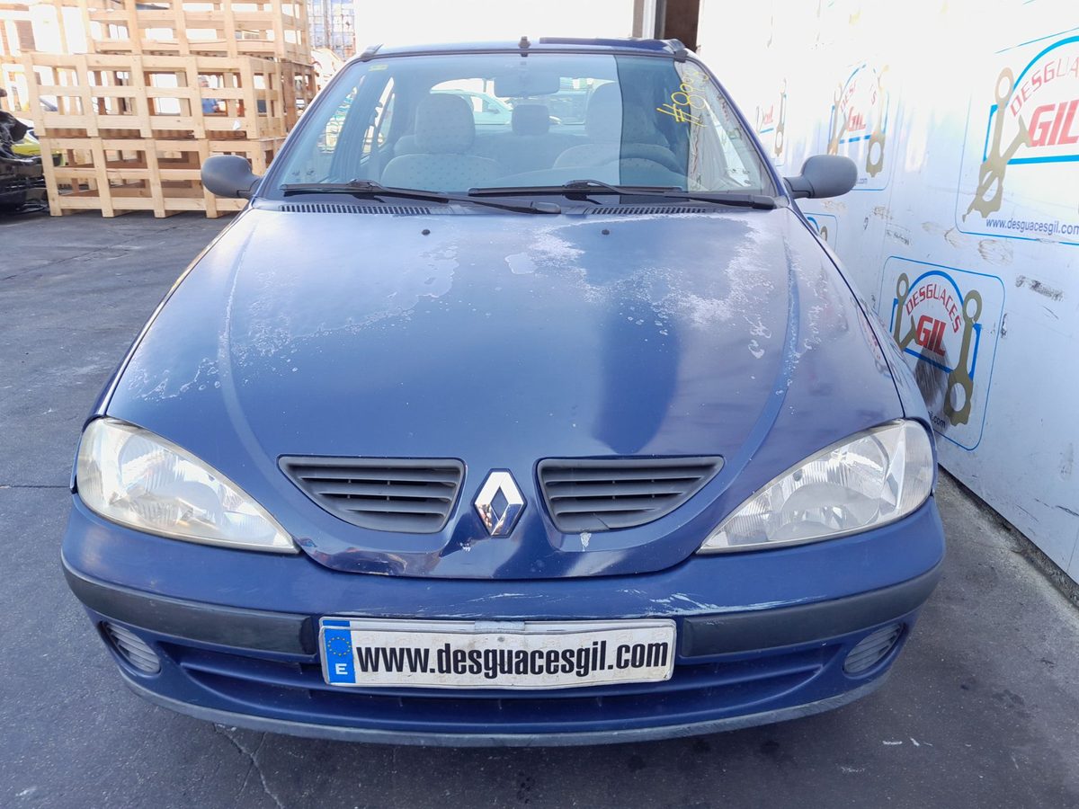 Renault Megane I Fase 2 (BA0) del que se desmontó esta pieza