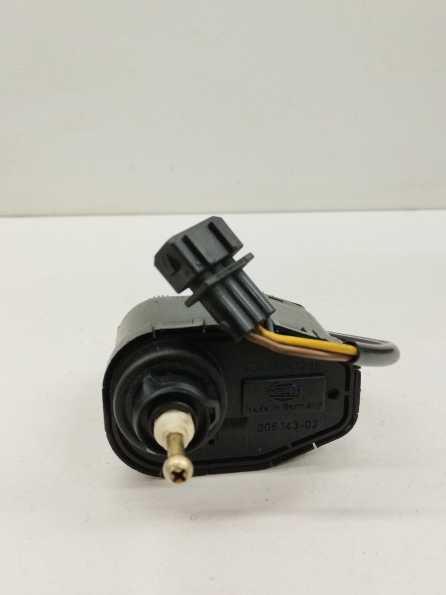 Motor Regulacion Faroles SEAT Toledo (1L) 1991-1999 1.9 TDI 1.9L 66kW 1L0941295