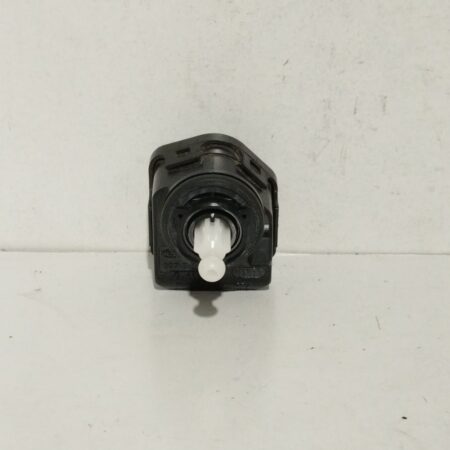 Motor Regulacion Faroles Volkswagen Up! (122) 2016-2018