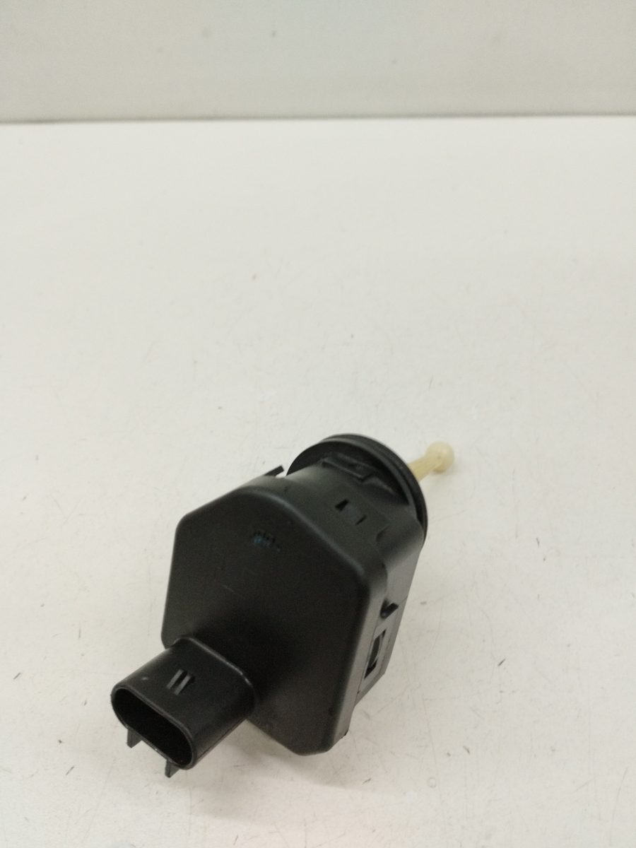 Motor Regulacion Faroles Volvo V40 Familiar 1995-2005 1.9 D 1.9L 70kW 007878