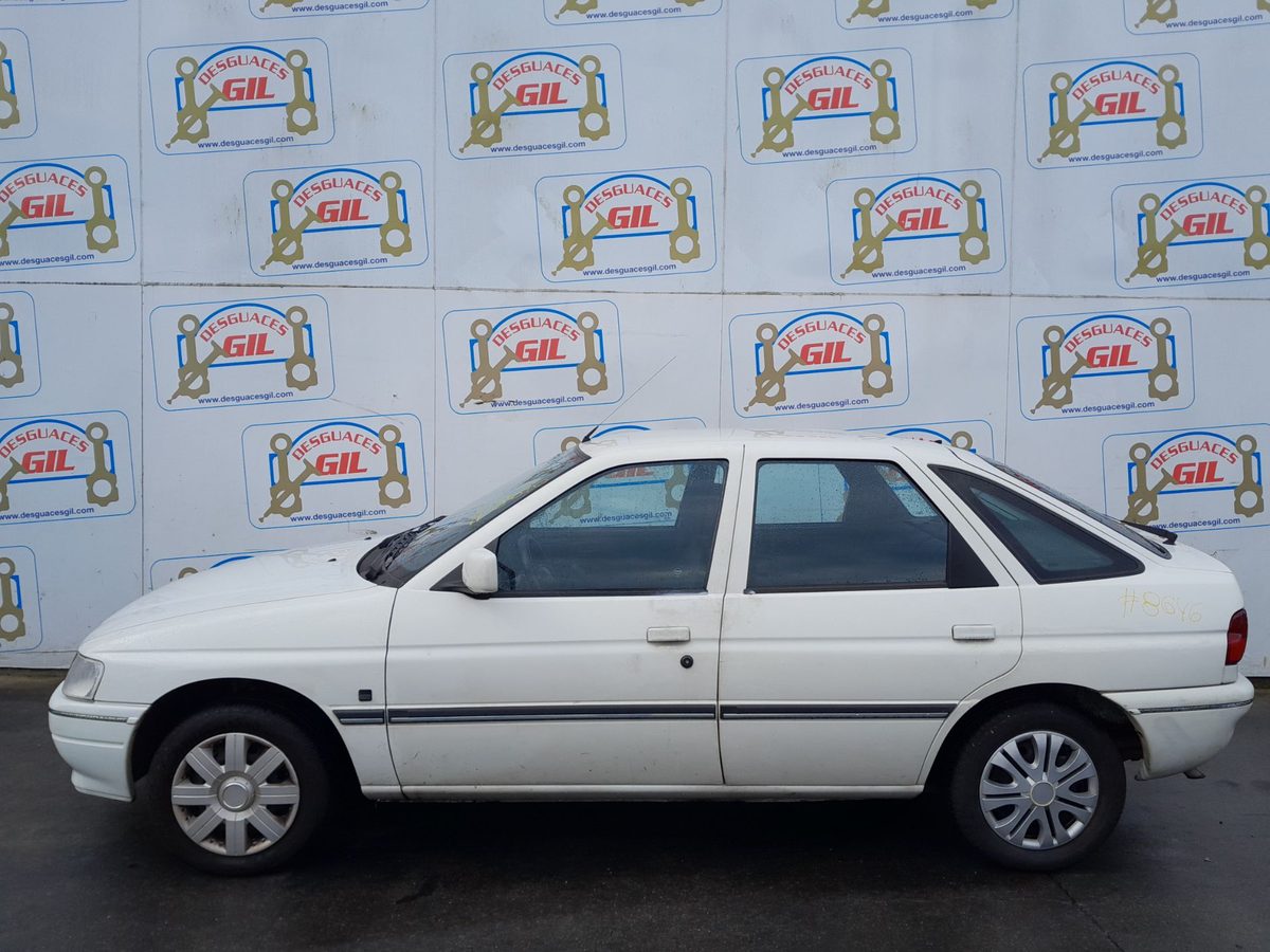 Ford Escort del que se desmontó esta pieza