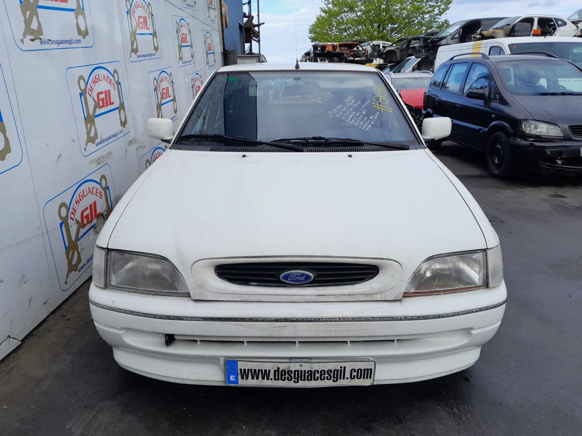 Ford Escort del que se desmontó esta pieza