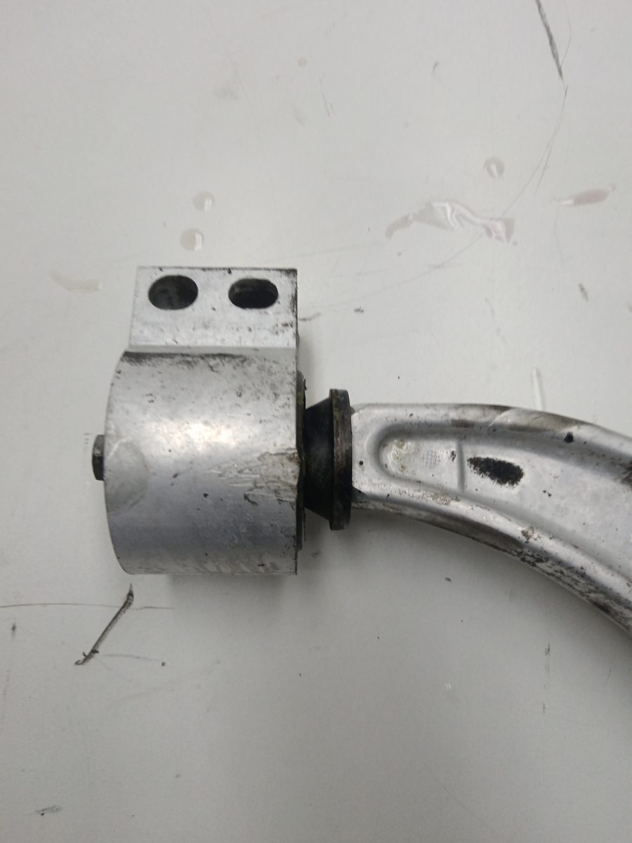 Parrilla de Suspension Inferior Delantera Derecha Chevrolet Cruze 2009-2014