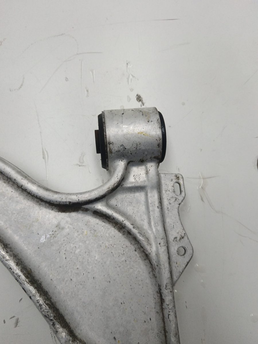 Parrilla de Suspension Inferior Delantera Derecha Chevrolet Cruze 2009-2014
