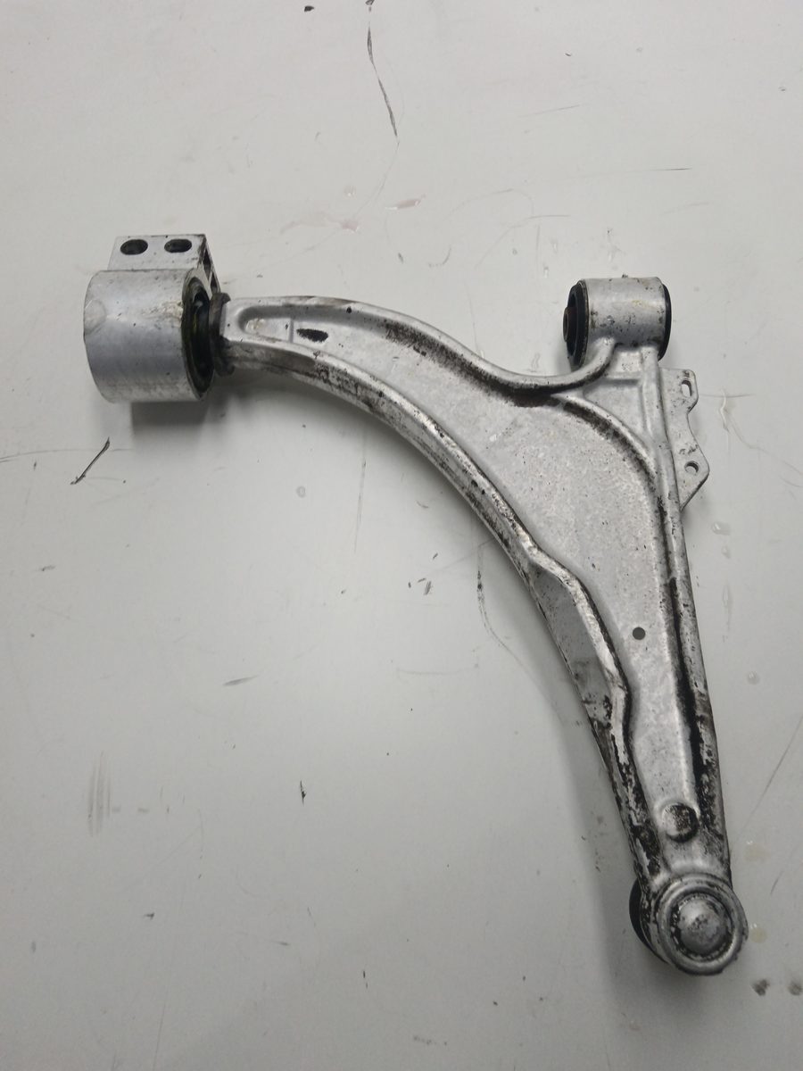 Parrilla de Suspension Inferior Delantera Derecha Chevrolet Cruze 2009-2014