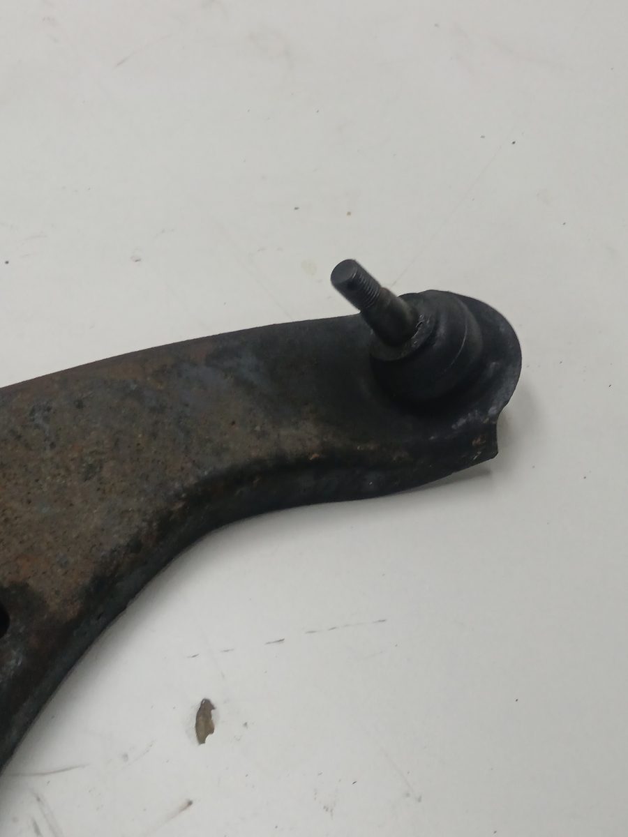 Parrilla de Suspension Inferior Delantera Derecha Suzuki Grand Vitara JB (JT) 2005-2014