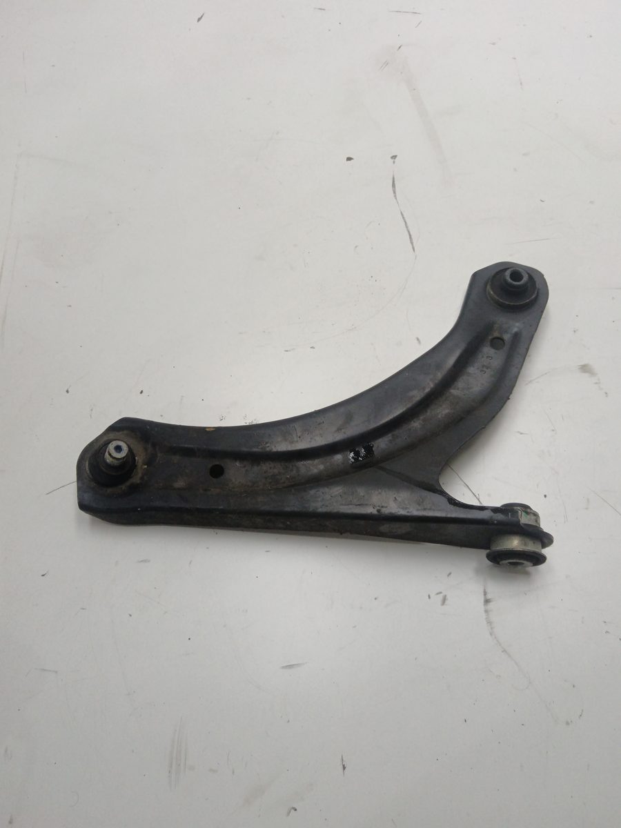 Parrilla De Suspension Inferior Delantera Izquierda Renault Kwid 2020-2026
