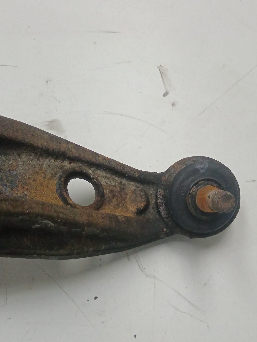 Parrilla de Suspension Inferior Trasera Derecha Suzuki Grand Vitara JB (JT) 2005-2014