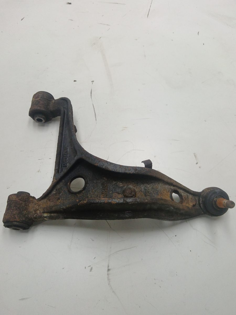 Parrilla de Suspension Inferior Trasera Derecha Suzuki Grand Vitara JB (JT) 2005-2014