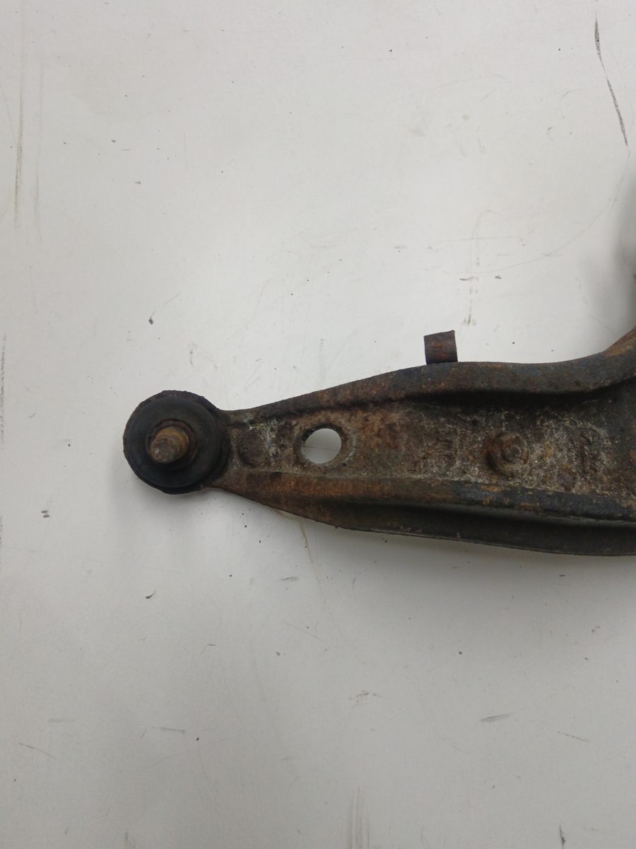 Parrilla de Suspension Inferior Trasera Izquierda Suzuki Grand Vitara JB (JT) 2005-2014