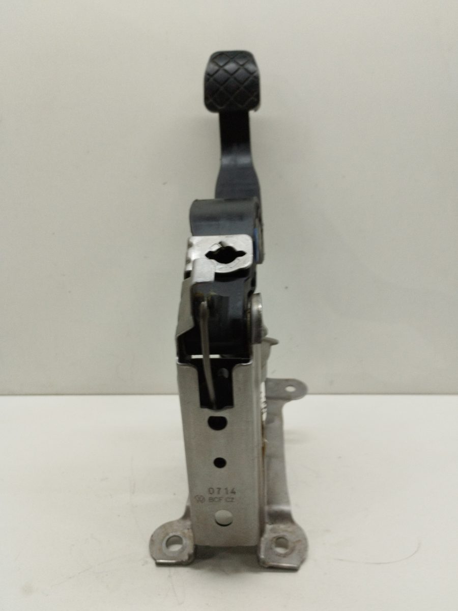 Pedal Embrague Volkswagen Up! (121) 2011-2016 * 1S1721059