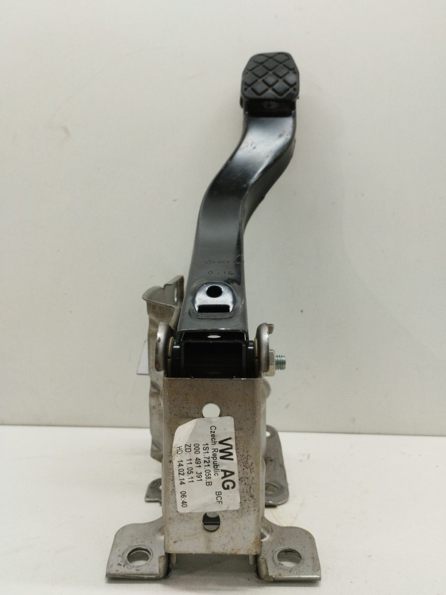 Pedal Freno Volkswagen Up! (121) 2011-2016 * 1S1721150