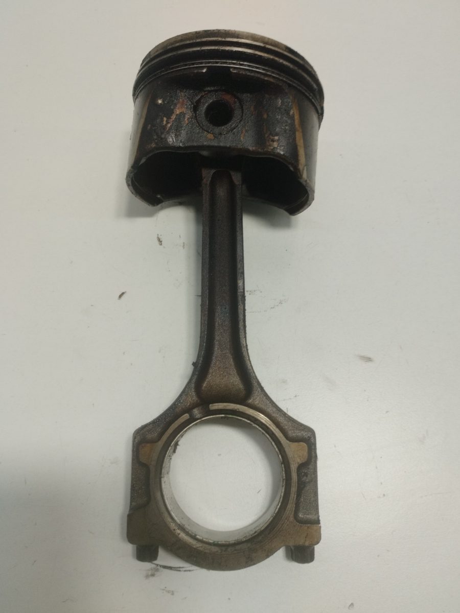 Piston Y Biela Ford Focus Turnier (CAK) 1998-2004 Ambiente 1.6L 74kW